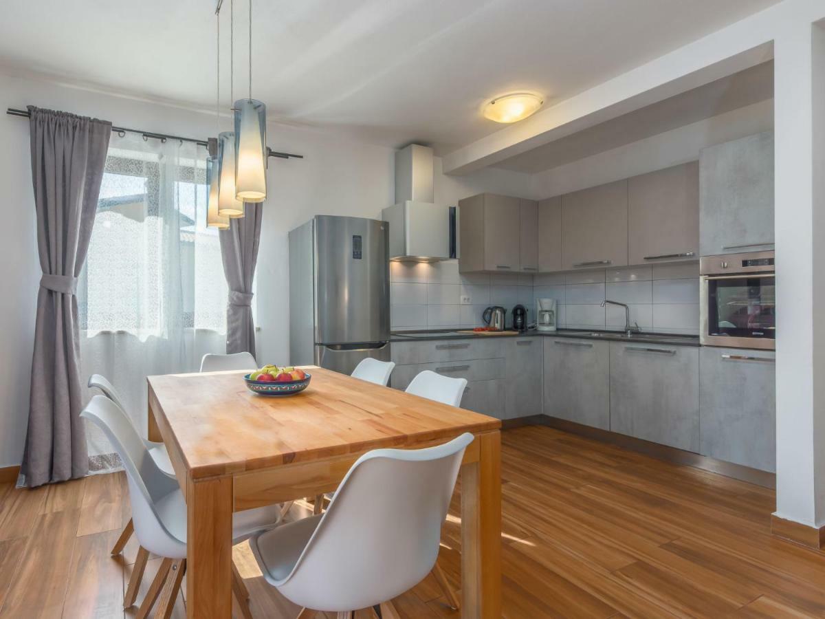 Holiday Home Villa Joy By Interhome Novigrad Istria Eksteriør billede