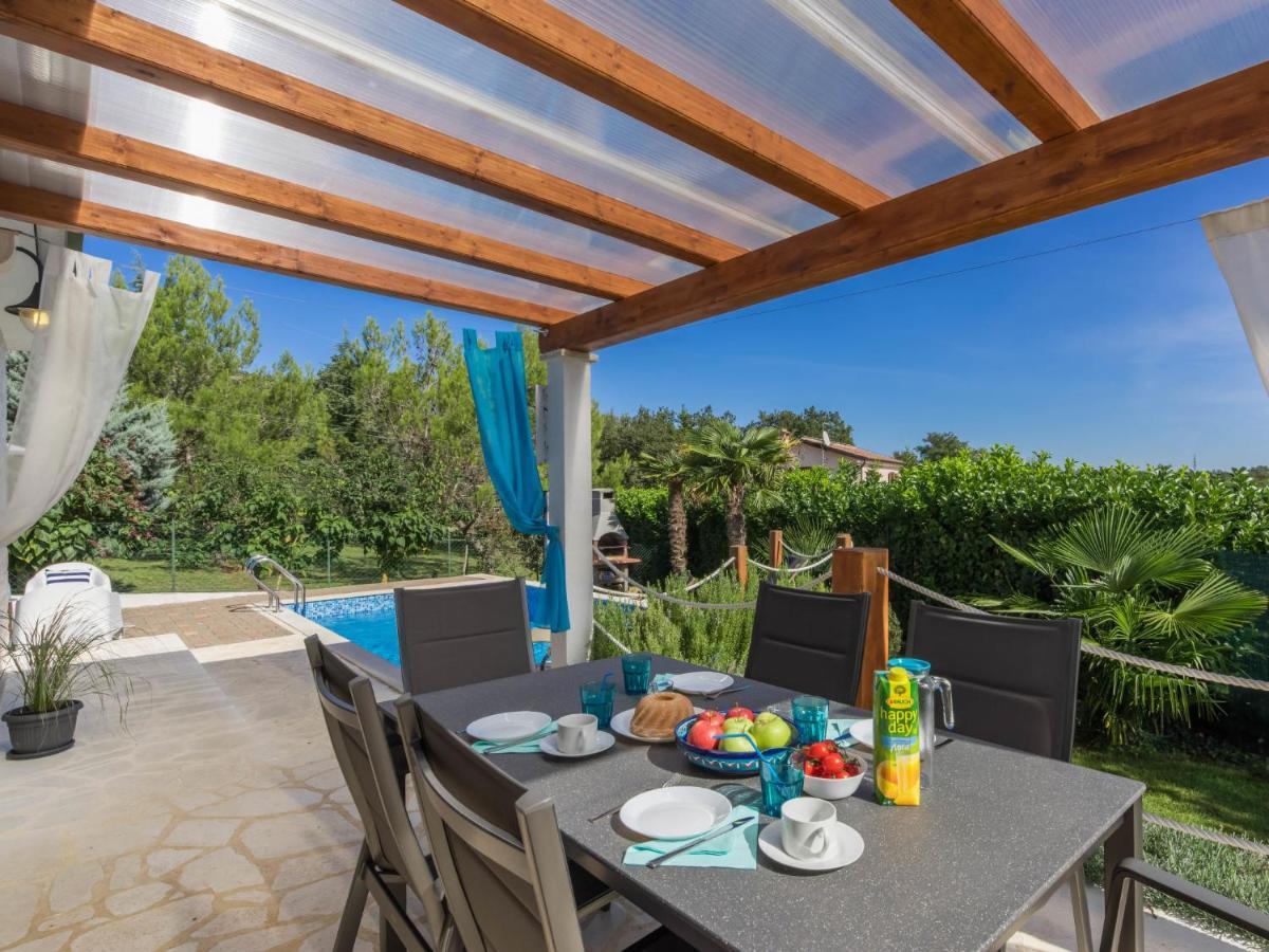 Holiday Home Villa Joy By Interhome Novigrad Istria Eksteriør billede