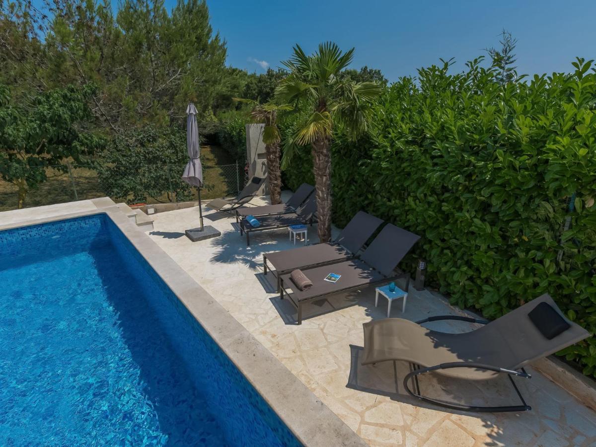 Holiday Home Villa Joy By Interhome Novigrad Istria Eksteriør billede